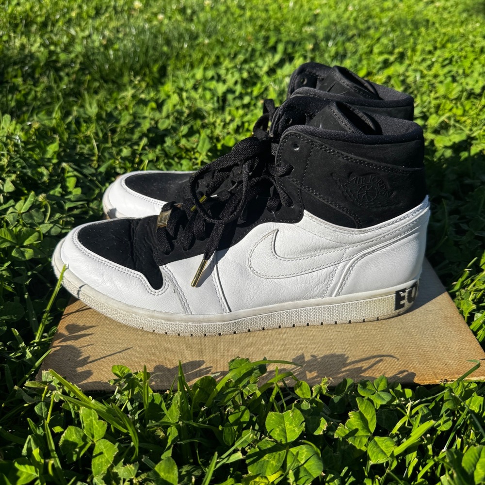 Nike Air Jordan 1 Retro High Equality 2018 Black White Mens Size 11